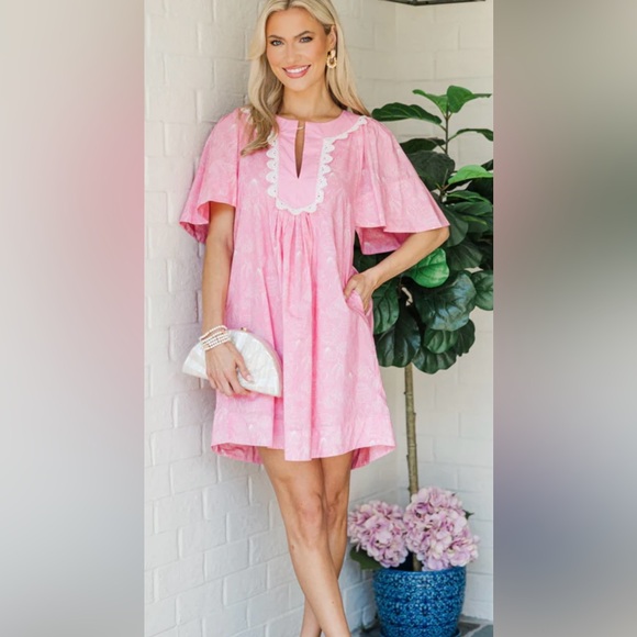 Mint Julep Boutique Dresses & Skirts - Mint Julep Boutique Pink White Ditzy Lacy Floral Cotton Dress Pockets Large NWT